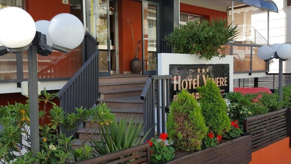 Hotel Venere リミニ エクステリア 写真