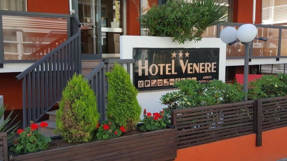 Hotel Venere リミニ エクステリア 写真